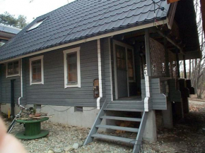 Cottage Mogi Log House